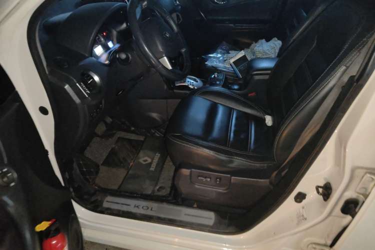 Used Renault Koleos 2012 2.5L 4x4 Comfort Edition with Navigation Driver Seat