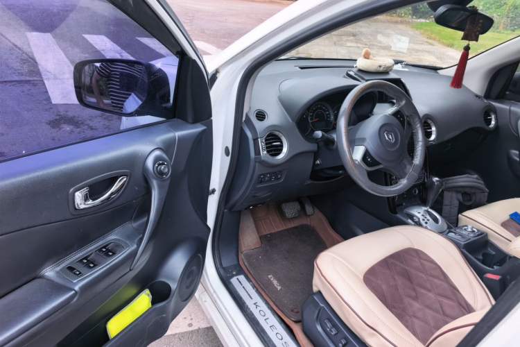Used Renault Koleos 2012 2.5L Two-Wheel Drive Comfort Edition with Navigation Driver Seat