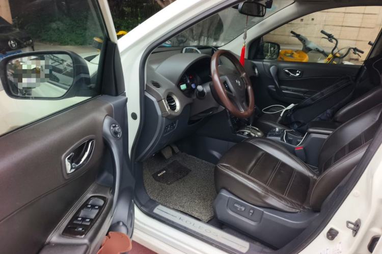Used Renault Koleos 2012 2.5L 4x4 Comfort Edition with Navigation Driver Seat