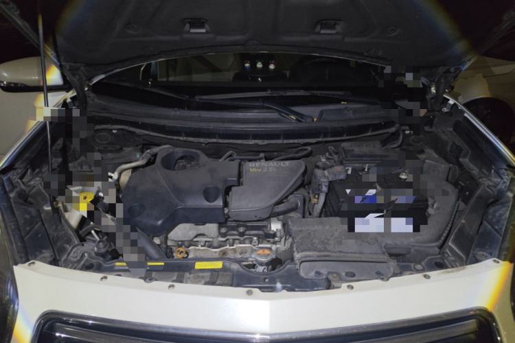 Used Renault Koleos 2012 2.5L 4x4 Comfort Edition with Navigation Engine Bay