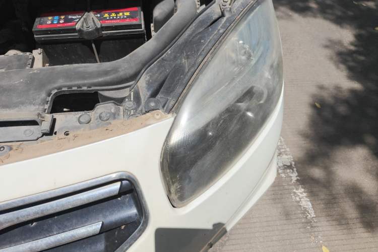 Used Renault Koleos 2012 2.5 Two-Wheel Drive Urban Edition Engine Bay Left