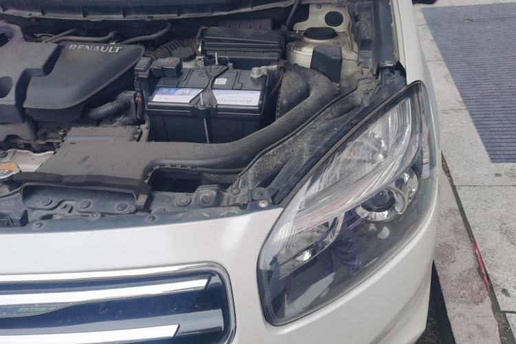 Used Renault Koleos 2012 2.5L 4x4 Comfort Edition with Navigation Engine Bay Left