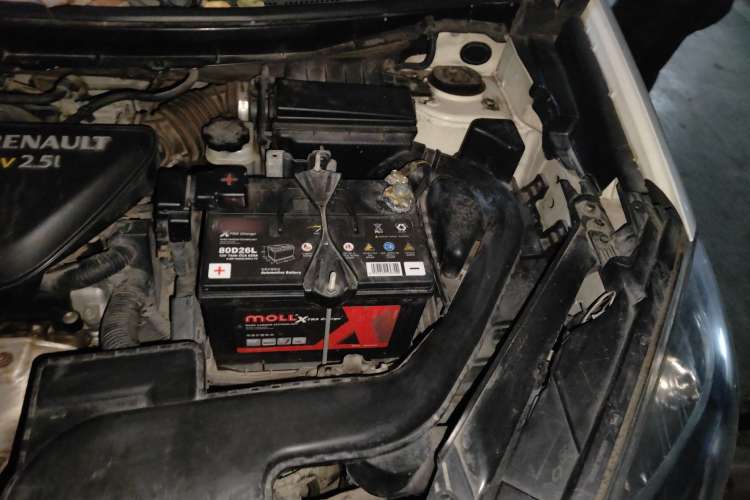 Used Renault Koleos 2012 2.5L 4x4 Comfort Edition with Navigation Engine Bay Left