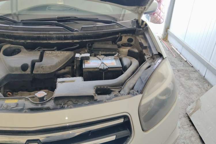 Used Renault Koleos 2012 2.5L 4x4 Comfort Edition with Navigation Engine Bay Left