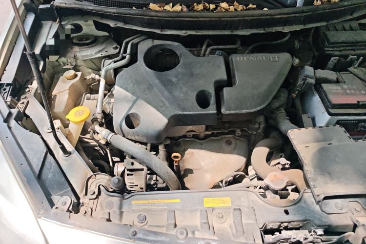 Used Renault Koleos 2012 2.5L 4x4 Comfort Edition with Navigation Engine Bay Right
