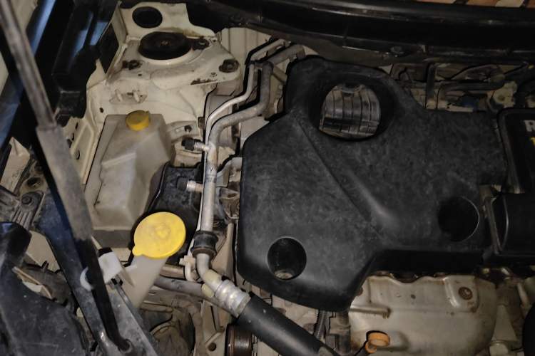 Used Renault Koleos 2012 2.5L 4x4 Comfort Edition with Navigation Engine Bay Right