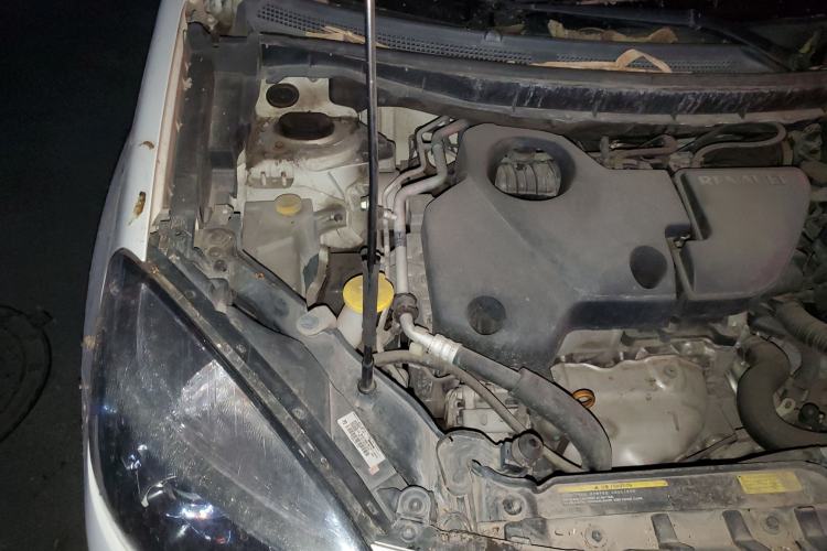 Used Renault Koleos 2012 2.5L Two-Wheel Drive Comfort Edition with Navigation Engine Bay Right