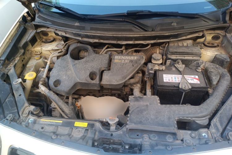 Used Renault Koleos 2012 2.5L Two-Wheel Drive Comfort Edition with Navigation Engine Bay