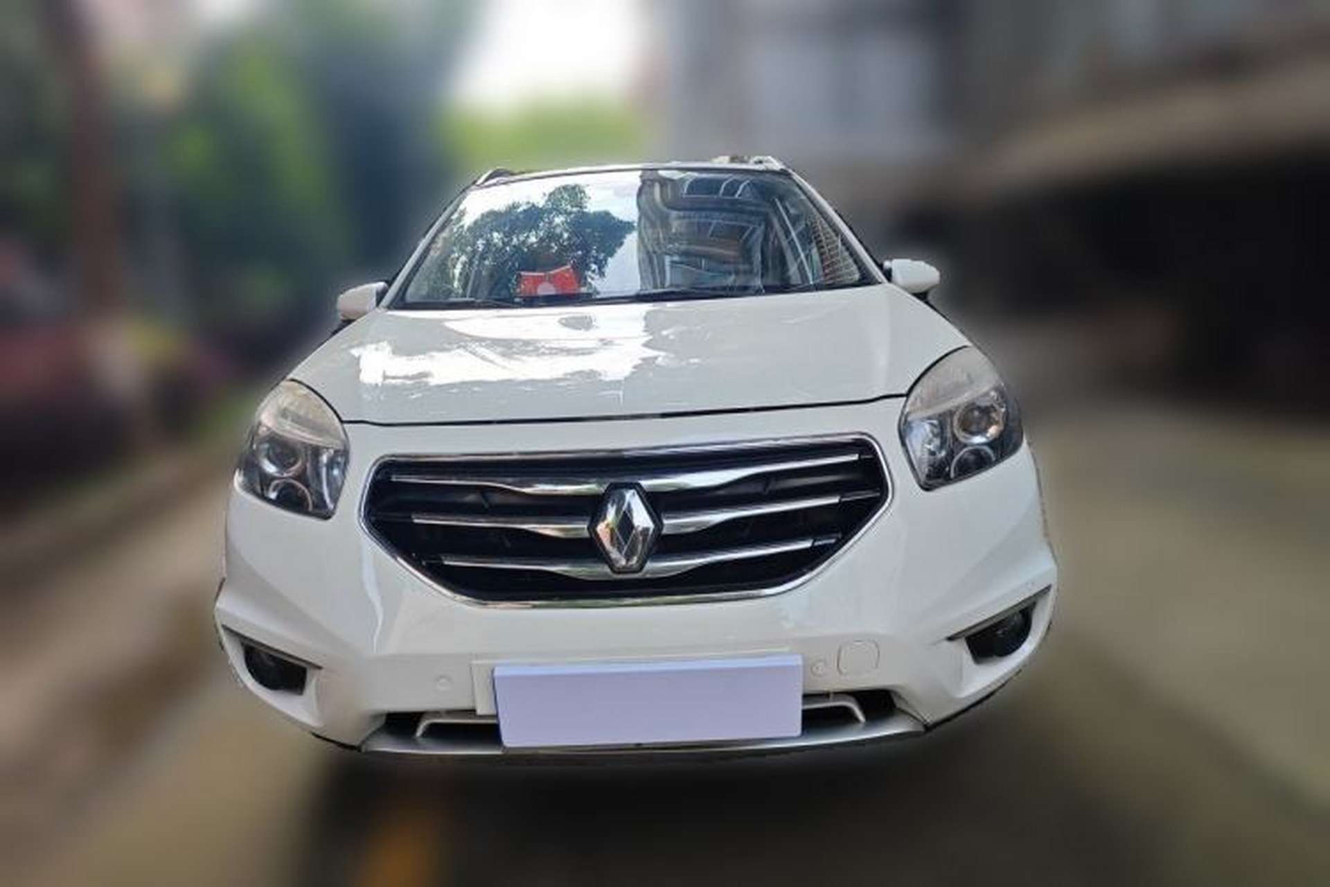 Used Renault Koleos 2012 2.5L Two-Wheel Drive Comfort Edition with Navigation Front