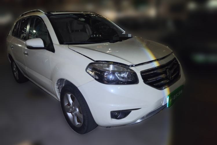 Used Renault Koleos 2012 2.5L 4x4 Comfort Edition with Navigation Front Right 45 Deg