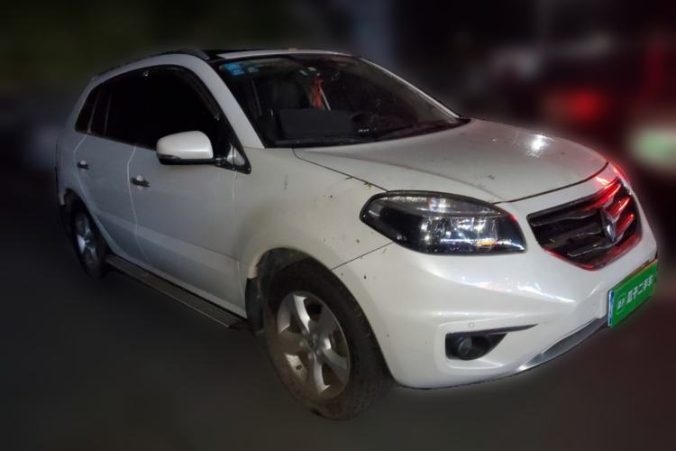 Used Renault Koleos 2012 2.5L Two-Wheel Drive Comfort Edition with Navigation Front Right 45 Deg