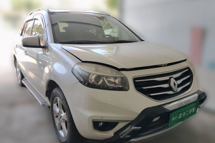 Used Renault Koleos 2012 2.5L 4x4 Comfort Edition with Navigation Front Right 45 Deg
