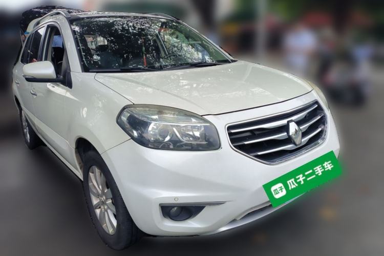 Used Renault Koleos 2012 2.5L Two-Wheel Drive Comfort Edition with Navigation Front Right 45 Deg