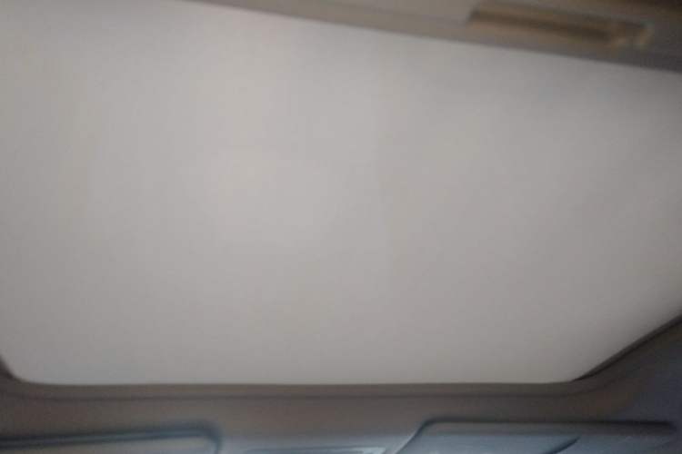 Used Renault Koleos 2012 2.5L 4x4 Comfort Edition with Navigation Headliner