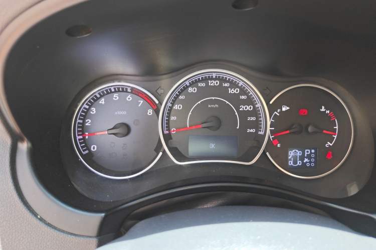 Used Renault Koleos 2012 2.5 Two-Wheel Drive Urban Edition Instrument Cluster