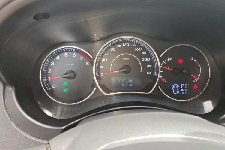 Used Renault Koleos 2012 2.5L Two-Wheel Drive Comfort Edition with Navigation Instrument Cluster