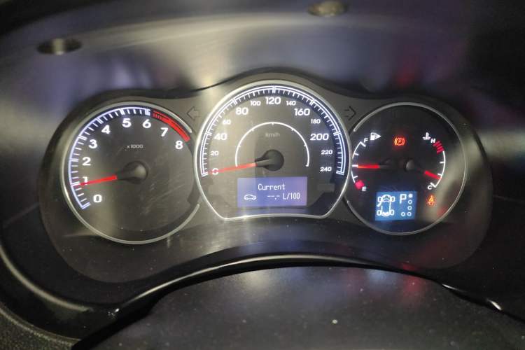 Used Renault Koleos 2012 2.5L 4x4 Comfort Edition with Navigation Instrument Cluster