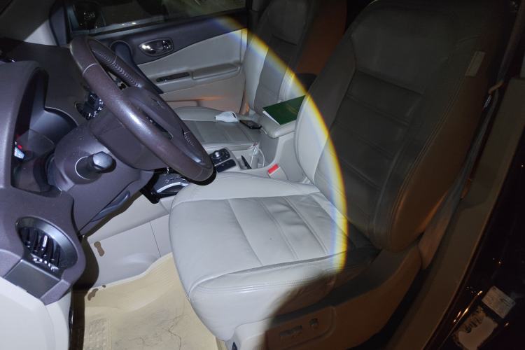 Used Renault Koleos 2012 2.5L 4x4 Comfort Edition with Navigation Left Front Seat