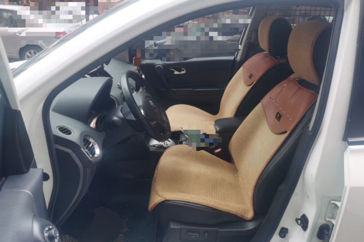 Used Renault Koleos 2012 2.5L 4x4 Comfort Edition with Navigation Left Front Seat