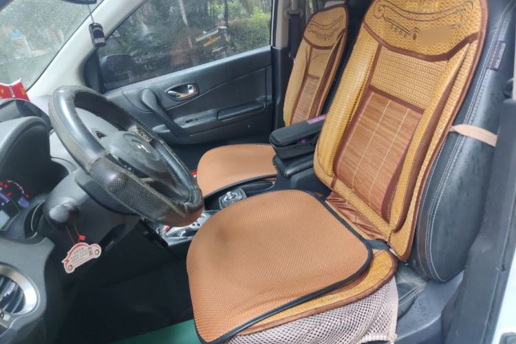 Used Renault Koleos 2012 2.5L Two-Wheel Drive Comfort Edition with Navigation Left Front Seat