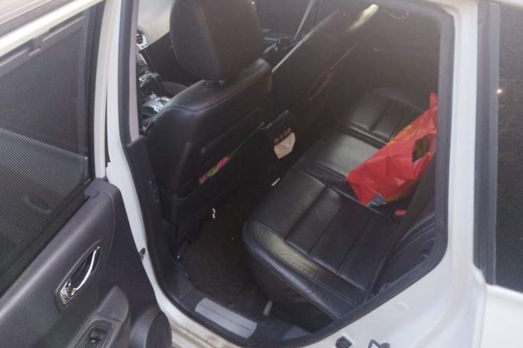 Used Renault Koleos 2012 2.5L 4x4 Comfort Edition with Navigation Left Rear Seat