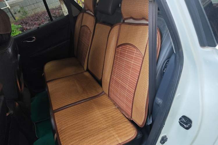 Used Renault Koleos 2012 2.5L Two-Wheel Drive Comfort Edition with Navigation Left Rear Seat