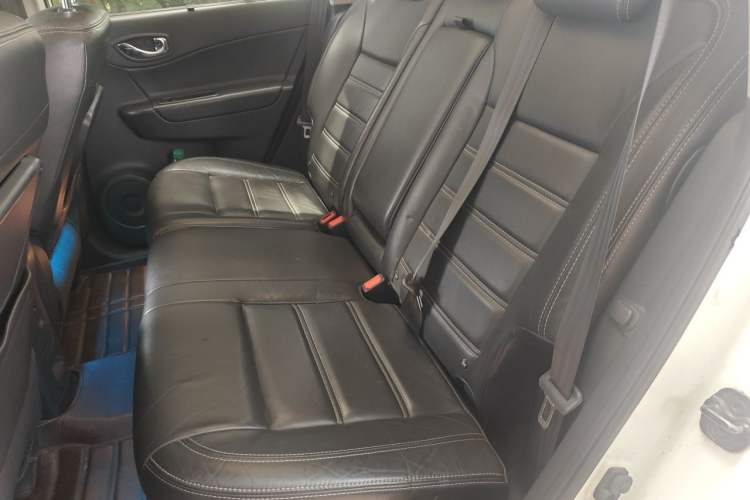 Used Renault Koleos 2012 2.5L Two-Wheel Drive Comfort Edition with Navigation Left Rear Seat