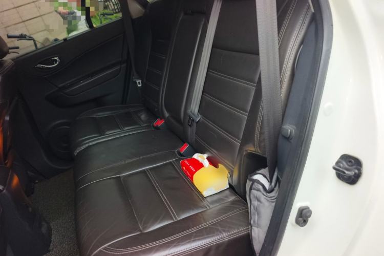 Used Renault Koleos 2012 2.5L 4x4 Comfort Edition with Navigation Left Rear Seat