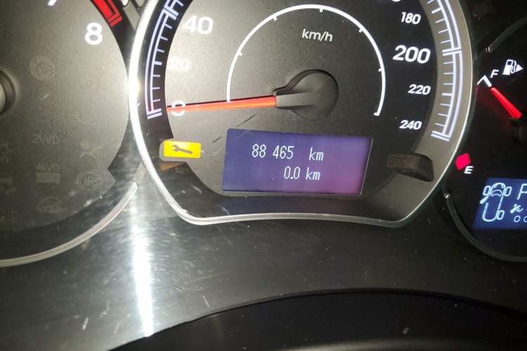 Used Renault Koleos 2012 2.5L Two-Wheel Drive Comfort Edition with Navigation Odometer Close Up