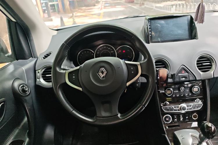 Used Renault Koleos 2012 2.5L 4x4 Comfort Edition with Navigation Steering Wheel