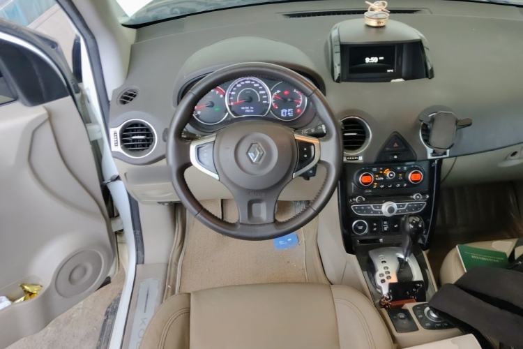 Used Renault Koleos 2012 2.5L 4x4 Comfort Edition with Navigation Steering Wheel