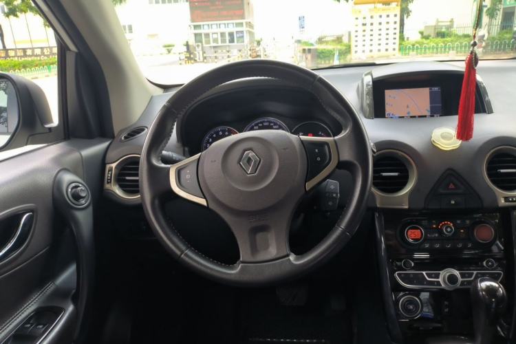 Used Renault Koleos 2012 2.5L Two-Wheel Drive Comfort Edition with Navigation Steering Wheel