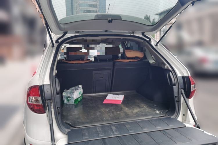 Used Renault Koleos 2012 2.5L 4x4 Comfort Edition with Navigation Trunk