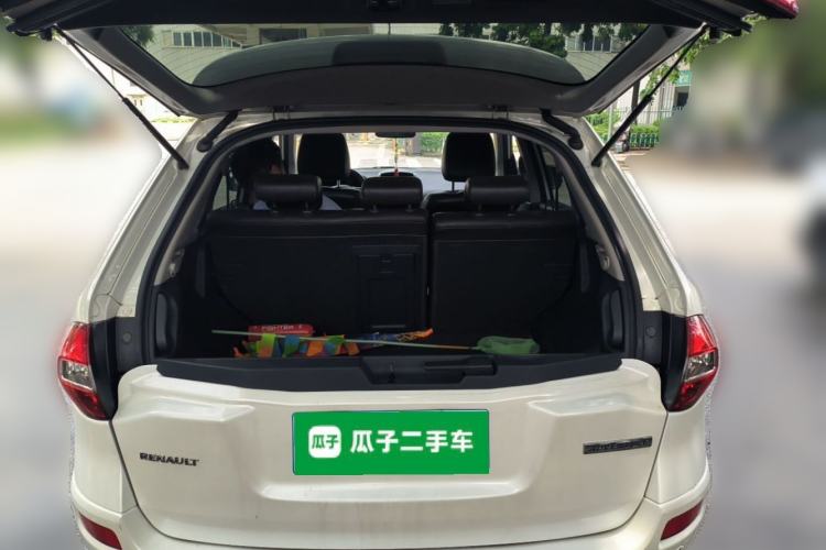 Used Renault Koleos 2012 2.5L Two-Wheel Drive Comfort Edition with Navigation Trunk
