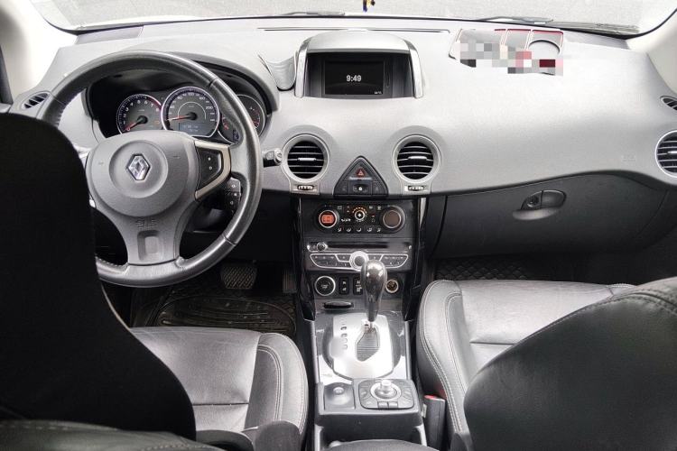 Used Renault Koleos 2012 2.5L 4x4 Luxury Navigation Edition Center Console