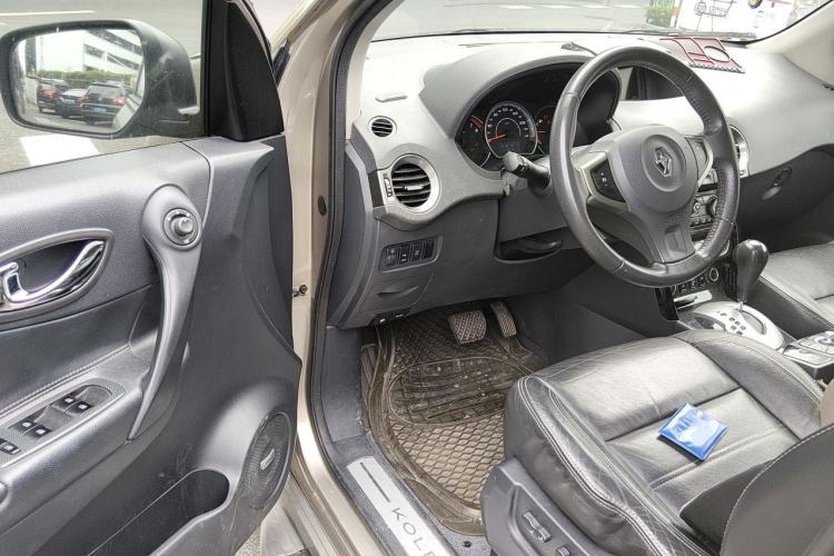 Used Renault Koleos 2012 2.5L 4x4 Luxury Navigation Edition Driver Seat