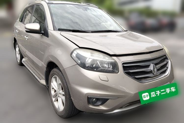 Used Renault Koleos 2012 2.5L 4x4 Luxury Navigation Edition Front Right 45 Deg