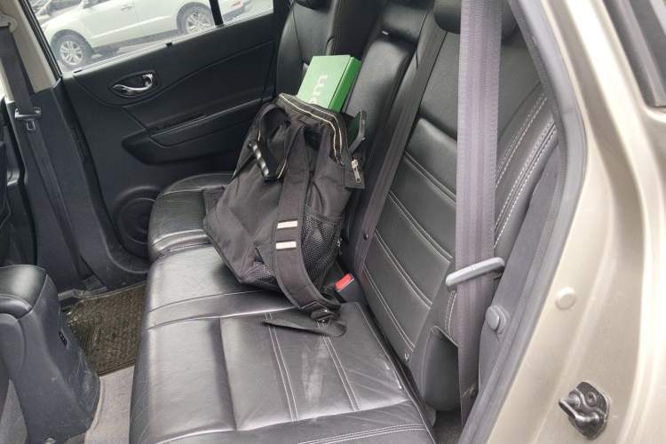 Used Renault Koleos 2012 2.5L 4x4 Luxury Navigation Edition Left Rear Seat
