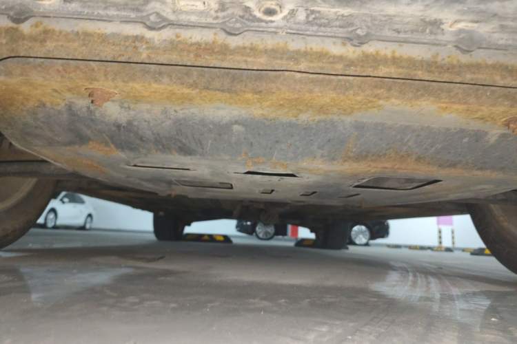 Used Renault Koleos 2013 2.5L 4x4 Comfort Edition Chassis Front