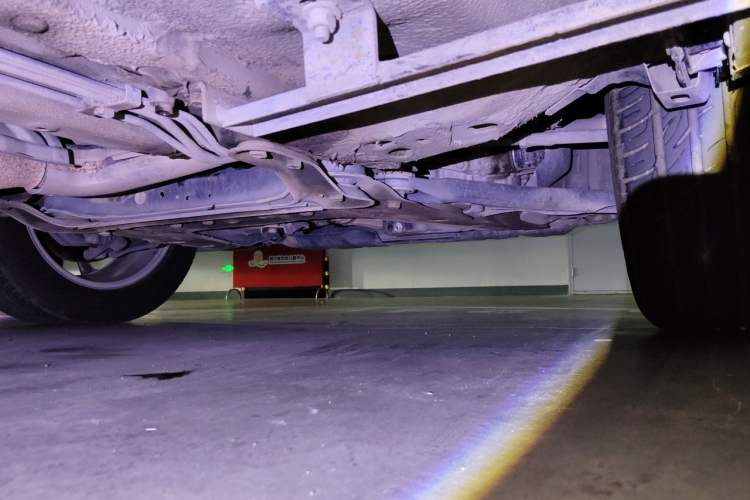 Used Renault Koleos 2013 2.5L Two-Wheel Drive Comfort Edition Chassis Front Right