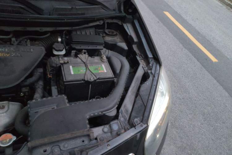 Used Renault Koleos 2013 2.5L Two-Wheel-Drive Urban Edition Engine Bay Left