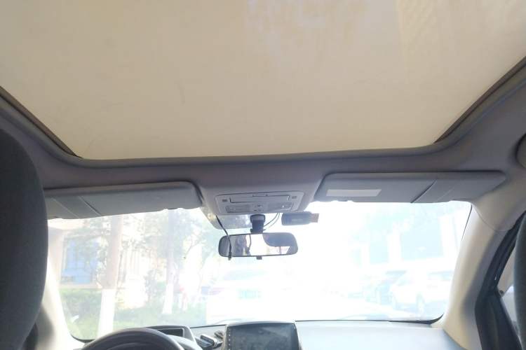 Used Renault Koleos 2013 2.5L 4x4 Urban Edition Headliner