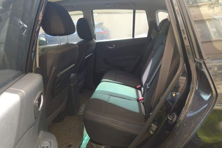 Used Renault Koleos 2013 2.5L 4x4 Urban Edition Left Rear Seat