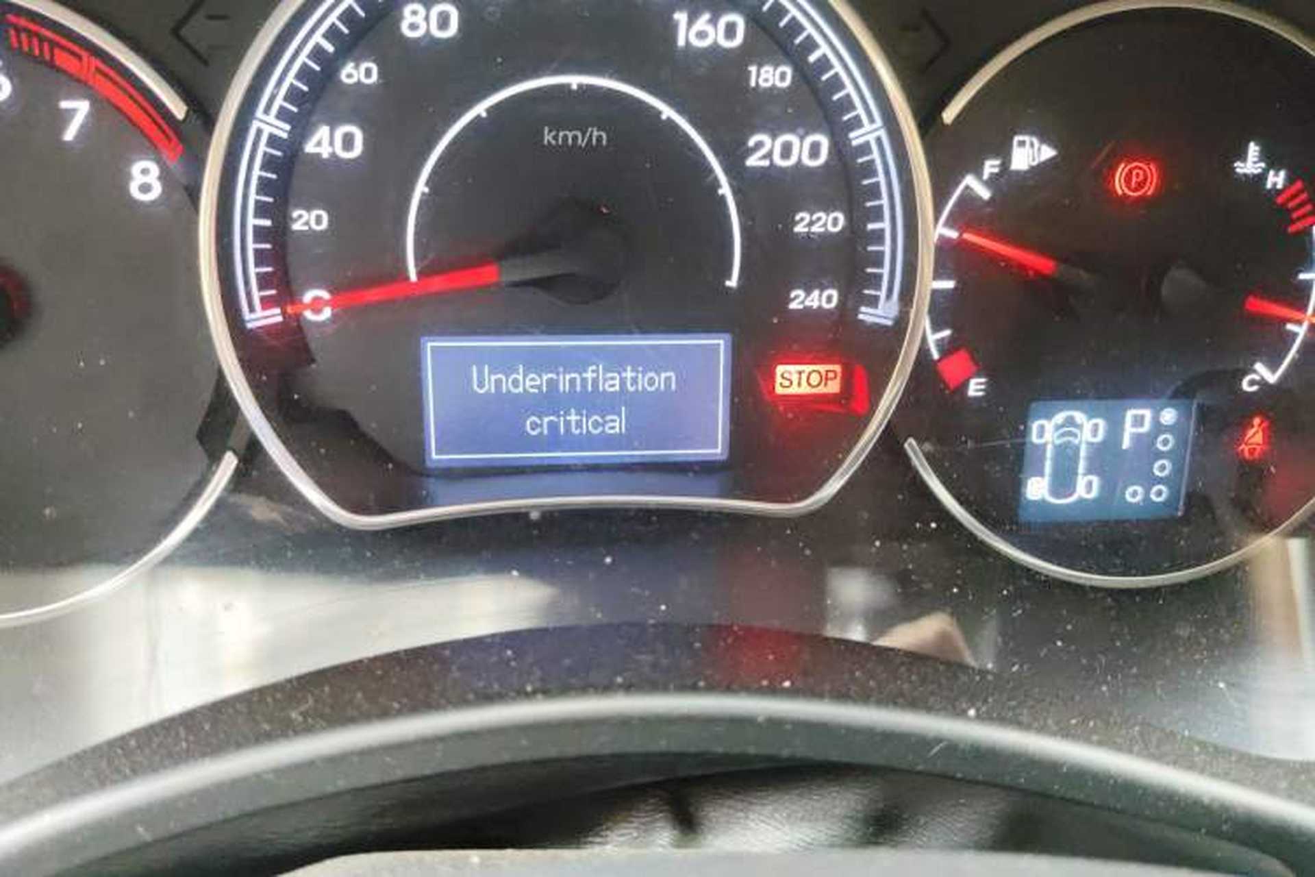 Used Renault Koleos 2013 2.5L 4x4 Comfort Edition with Navigation Odometer Close Up