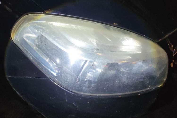 Used Renault Koleos 2013 2.5L Two-Wheel Drive Comfort Edition Right Front Headlight