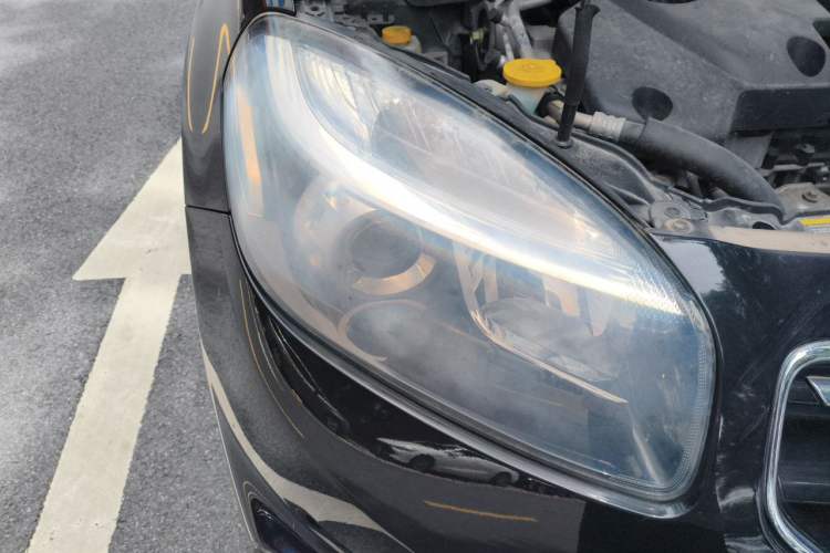 Used Renault Koleos 2013 2.5L Two-Wheel-Drive Urban Edition Right Front Headlight