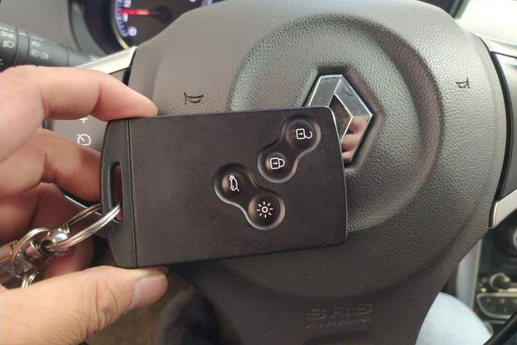 Used Renault Koleos 2013 2.5L 4x4 Urban Edition Vehicle Key