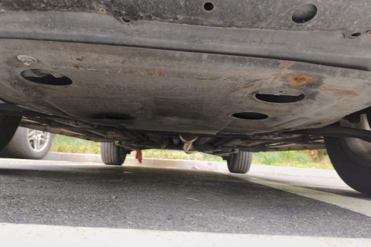 Used Renault Koleos 2013 2.5L 4x4 Comfort Edition Chassis Front