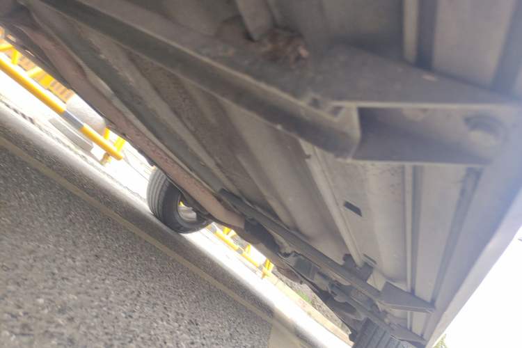 Used Renault Koleos 2013 2.5L 4x4 Comfort Edition Chassis Front Left