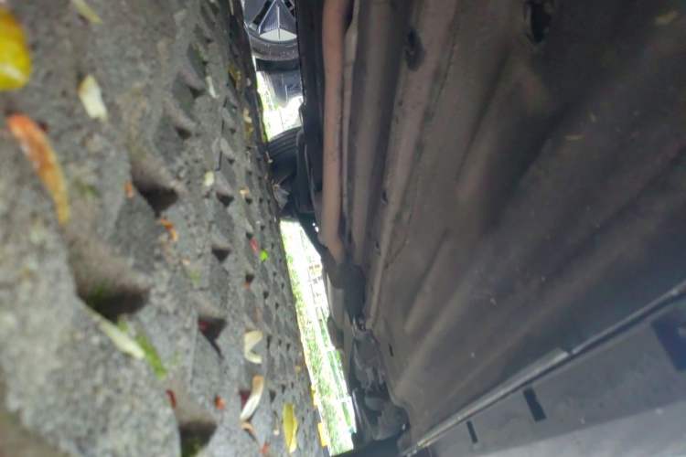 Used Renault Koleos 2013 2.5L Two-Wheel Drive Comfort Edition Chassis Front Left